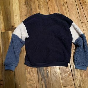 AE fleece sweatshirt navy/light blue/white
